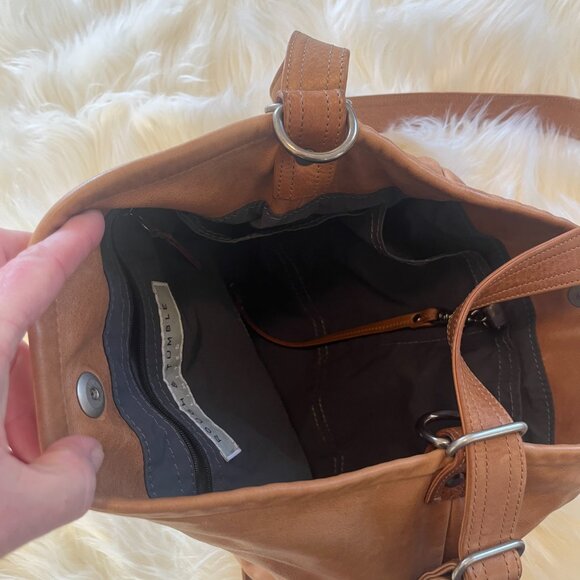 Rough and Tumble Medium light saddle Hartley Convertible purse - Picture 5 of 6